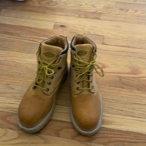 Steal toe dickie boots